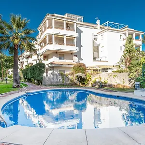  Holiday home Timon Ii, Luxury 3 Bedroom Beachside